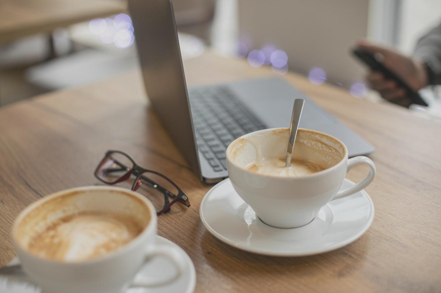 Implementación práctica de structured data en proyecto real